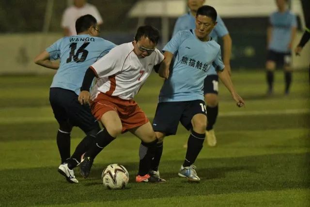 北控队宣布与廖三宁续约5年 与李玮颢续约3年