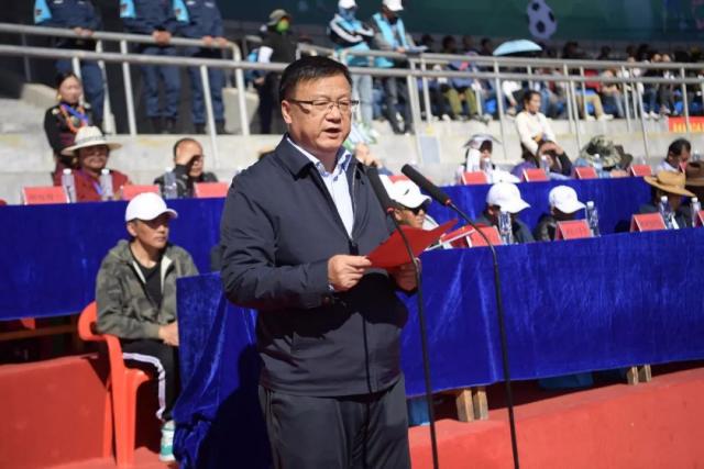 2026石屏异龙湖马拉松落幕 6000名选手体验独特赛道